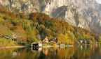 Herbstimpression am Traunsee mit Blick zum Traunstein