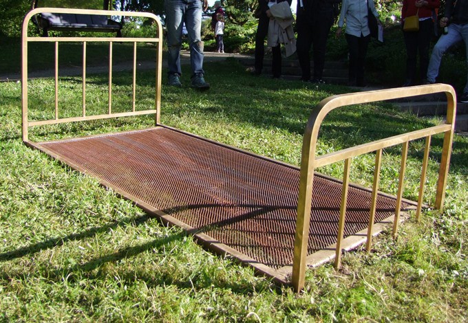 Betty Wimmer: bed (outdoor #3)